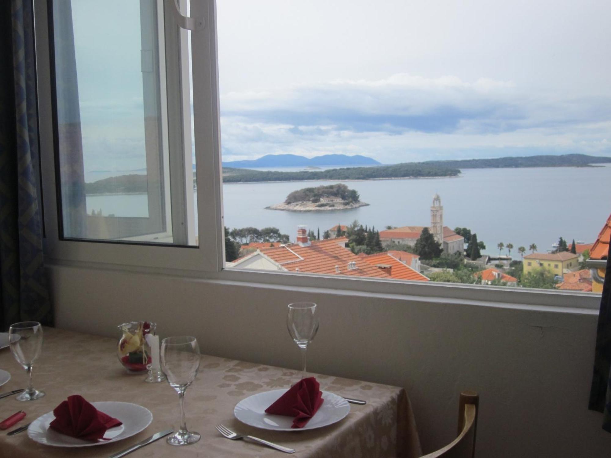 Apartments Kresic Hvar Town Cameră foto