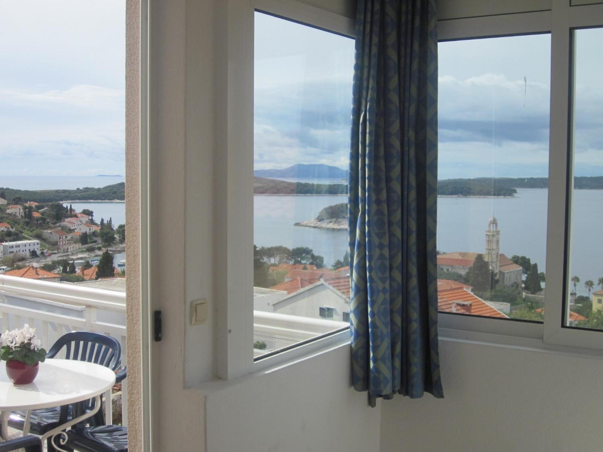 Apartments Kresic Hvar Town Cameră foto