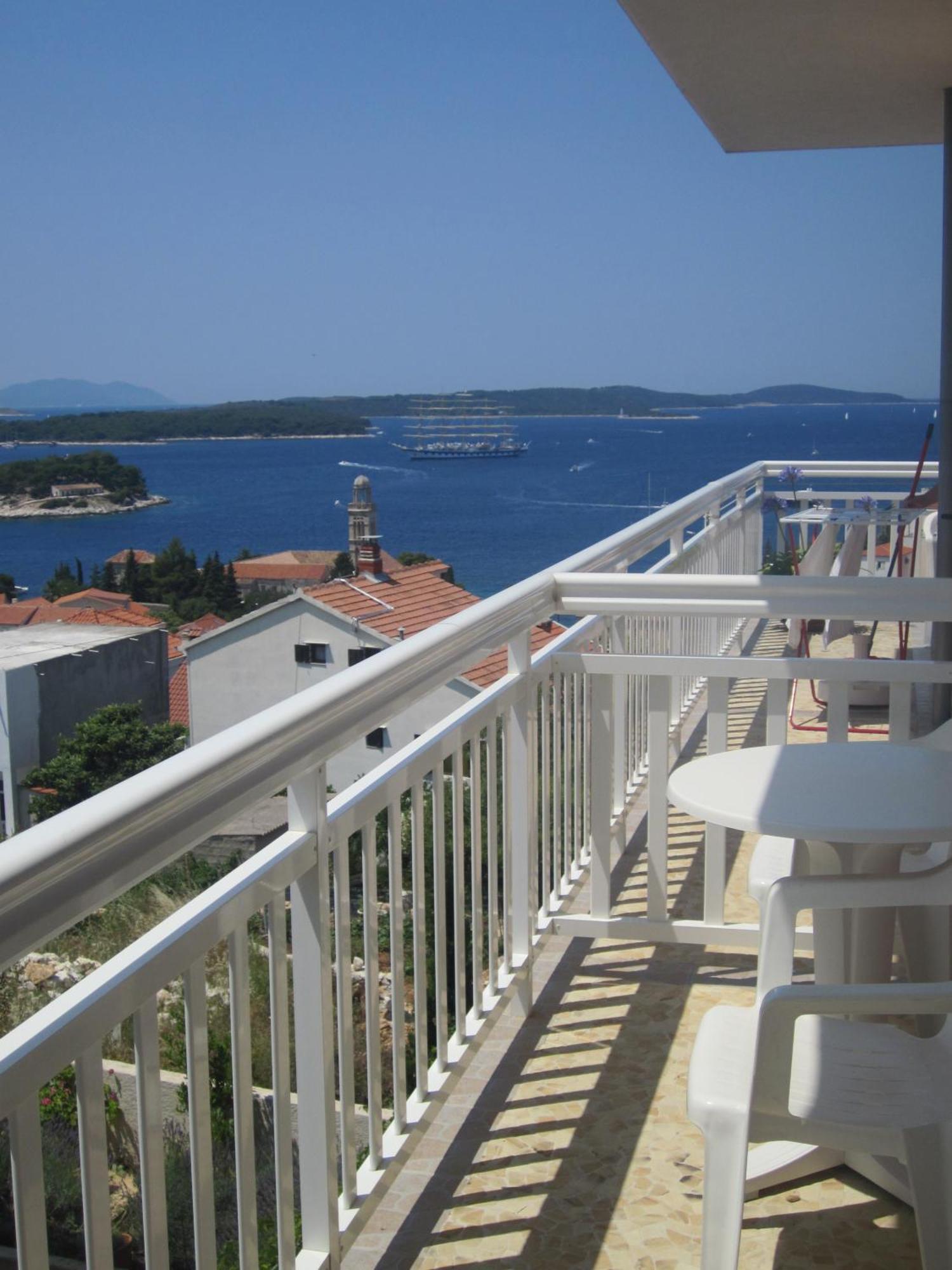 Apartments Kresic Hvar Town Cameră foto
