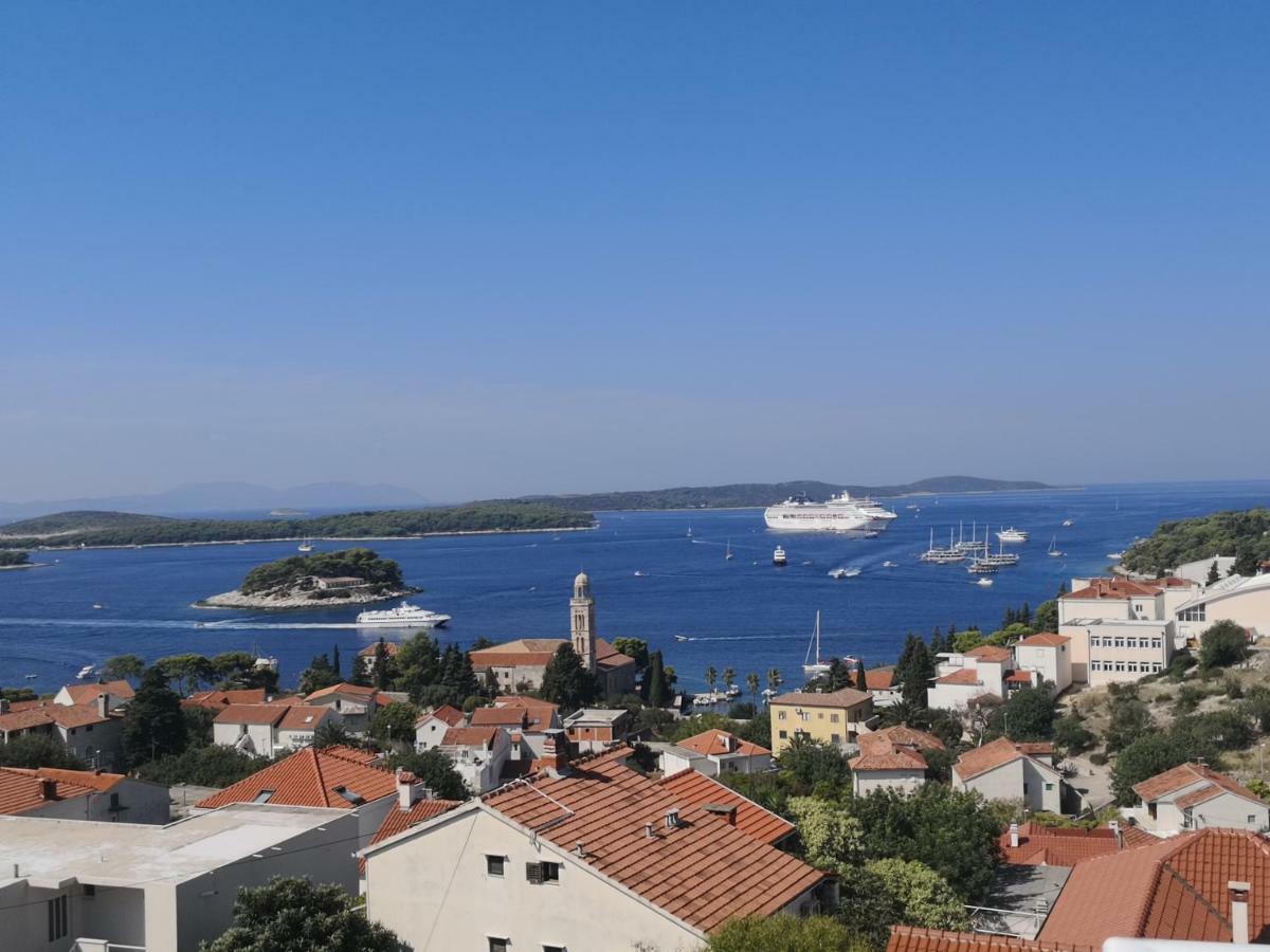 Apartments Kresic Hvar Town Exterior foto